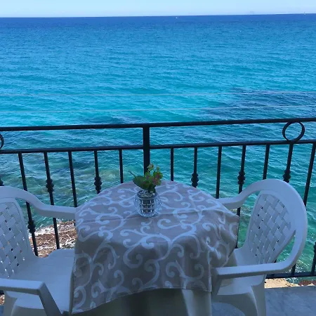 La Casa Sulla Scogliera Apartman